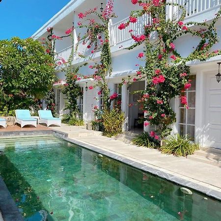Hikari Guesthouse Seminyak Exterior foto